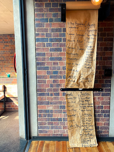 Opinii despre Issy's Coffee & Gifts în Johannesburg - Hospitality and gastronomy