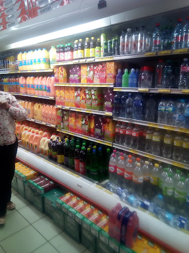 Opinii despre Shoprite LiquorShop Thokoza în Thokoza - Hospitality and gastronomy