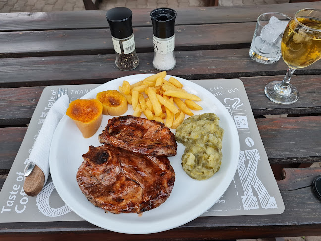 Opinii despre PAT'S Kitchen at Karoo Manor Guesthouse în Richmond - Hospitality and gastronomy