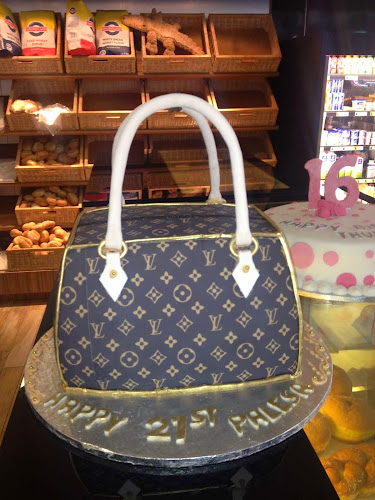 Shop 1, Constantia Centre, 2455 Albertina Sisulu Rd, Florida, Roodepoort, 1709