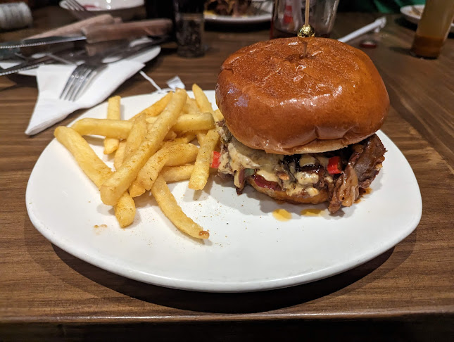 115 Roodebloem Rd, Woodstock, Cape Town, 7925