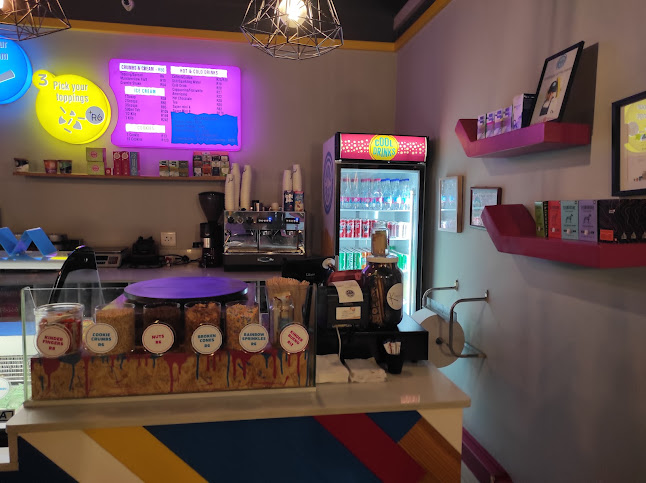 Crumbs & Cream - Hospitality and gastronomy