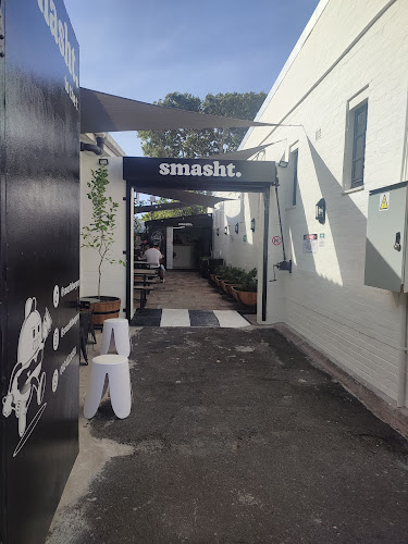 Smasht. - Hospitality and gastronomy