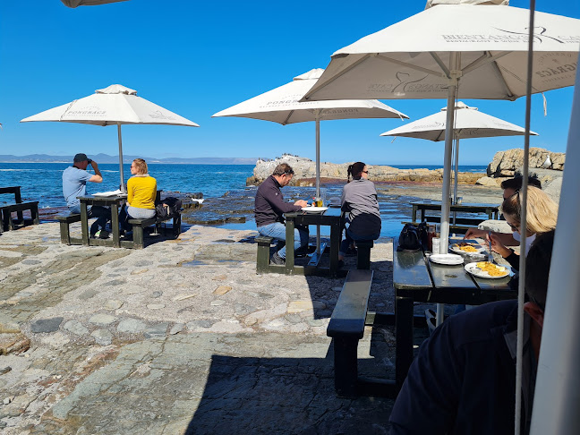 Opinii despre Bientang's Cave Restaurant & Wine Bar în Hermanus - Hospitality and gastronomy