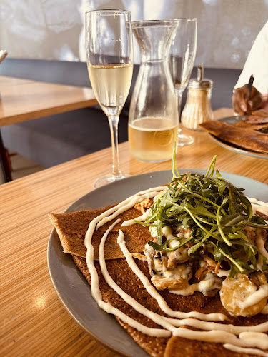 Corner Buitenkant and, Barrack St, District Six, Cape Town, 7925