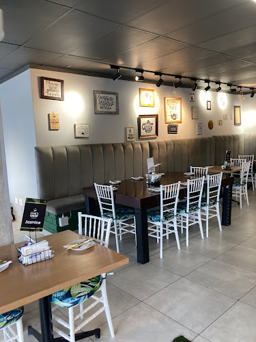 Comentarii opinii despre Chai & Chow Halaal Take Away & Collection, Event Catering