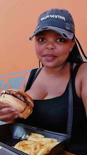 Opinii despre Grub Worx Tastebud Repairs în Soweto - Hospitality and gastronomy