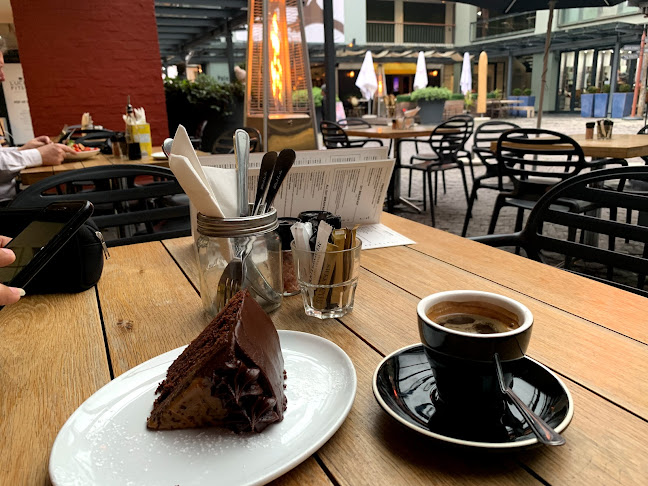 Bootlegger Green Point - Cape Town