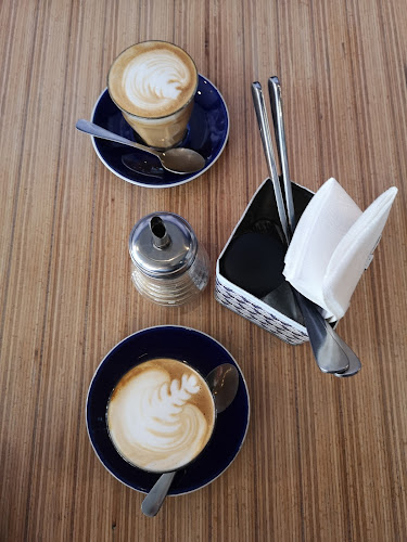 Comentarii opinii despre Swan Café