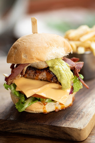 Opinii despre Moonshot Café în Pretoria - Hospitality and gastronomy