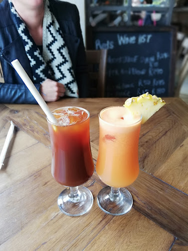 Comentarii opinii despre Ya-Ya Cafe