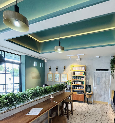 Starbucks Parkhurst - Hospitality and gastronomy