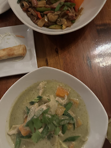 Opinii despre Yindee's best traditional Thai food in Kloof street dining district în Cape Town - Hospitality and gastronomy