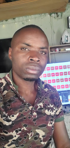 MG electronic technician