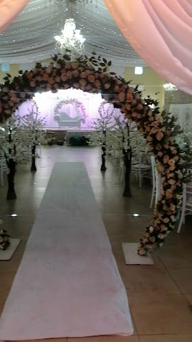 Comentarii opinii despre Barron's Estate