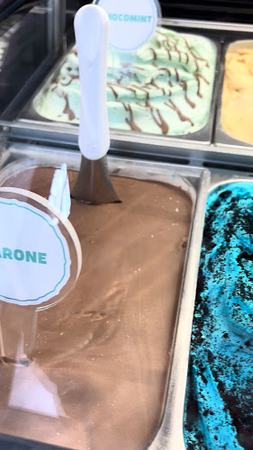 Opinii despre Crumbs And Cream în Sandton - Hospitality and gastronomy