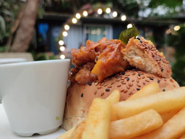 Opinii despre Neighbourhood Cafe & bar în Durban North - Hospitality and gastronomy