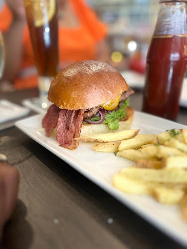 Comentarii opinii despre News Cafe Bloemfontein