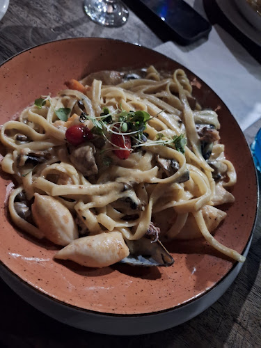 Opinii despre Fahrenheit Seafood & Grill în Edenvale - Hospitality and gastronomy