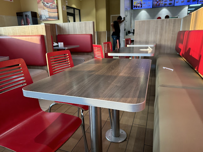 Opinii despre Burger King Rustenburg Drive-Thru (Halaal) în Rustenburg - Hospitality and gastronomy