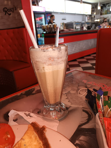 Roxy's Diner & Ice Cream Parlour - Hospitality and gastronomy