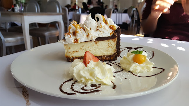 Olives and Plates Wits Club and Conference