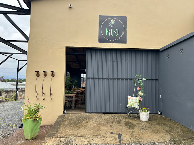 Kiki Cafe