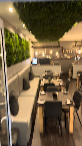 Comentarii opinii despre The Warricker Restaurant