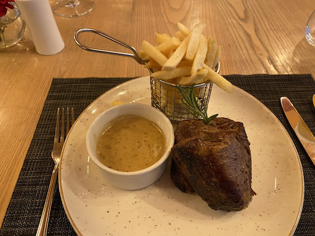 Opinii despre Mint Restaurant & Terrace în Cape Town - Hospitality and gastronomy