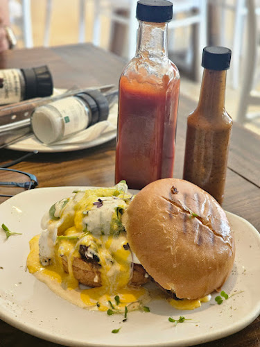 Comentarii opinii despre District Cafe