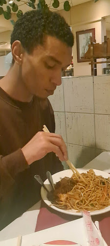 Opinii despre Kung-Fu Kitchen Hatfield în Pretoria - Hospitality and gastronomy