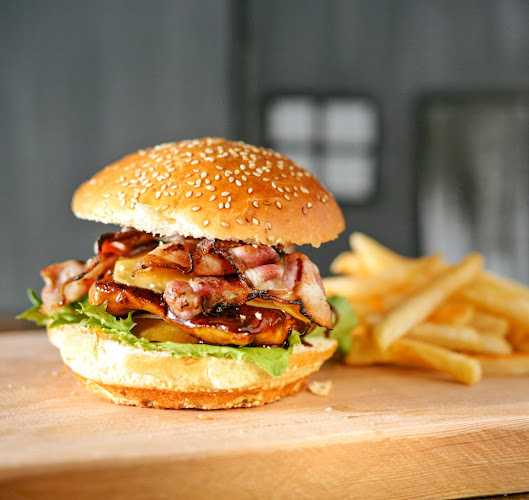 Kasi LyfeStyle Bar and Eatery - Hospitality and gastronomy