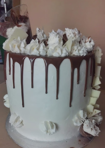 CAKES by MADE FOR MEMORIES