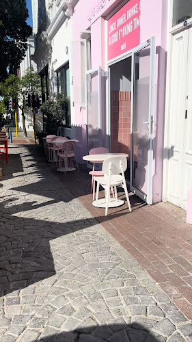 Opinii despre LOVE DOUGH în Cape Town - Hospitality and gastronomy