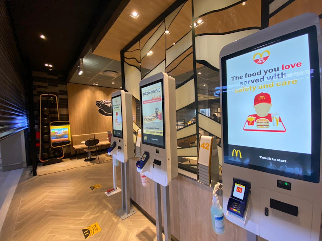 McDonald's Greenacres - Hospitality and gastronomy