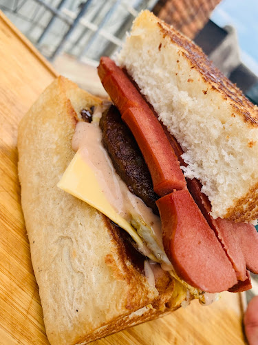 Hantle Monate Food Court - Hospitality and gastronomy