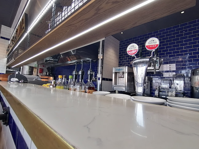 and, Corner Monument, Harvest Place, Blaauwklippen Ave, Glen marais, Kempton Park, 1619