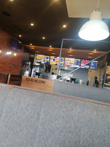 Debonairs Pizza