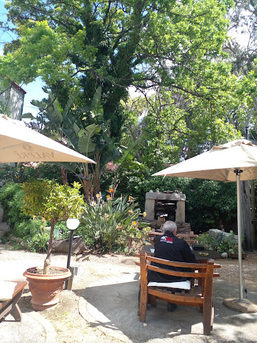 Opinii despre The Barn Art and Glass Gallery and Coffee Shop în Worcester - Hospitality and gastronomy