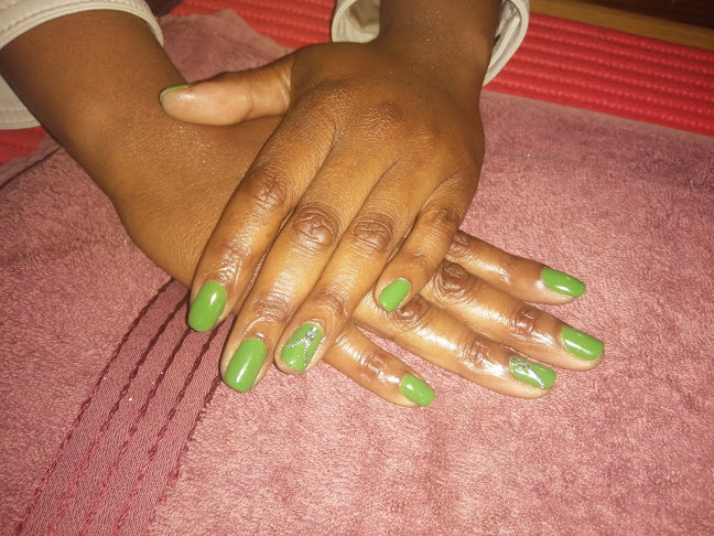 Cakes, Balloons, Perfumes and Nails by FIFI - Hospitality and gastronomy