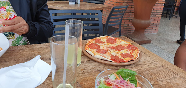 Shop 49, Dainfern Square, Broadacres Dr, Fourways, Sandton, 2055