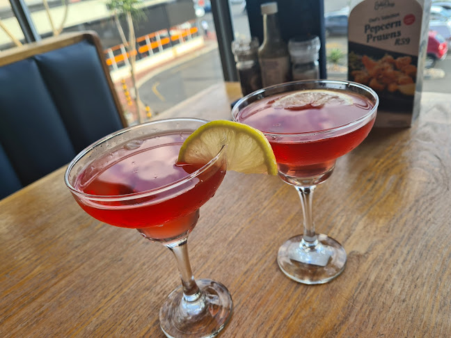 Comentarii opinii despre John Dory's Mall@Carnival