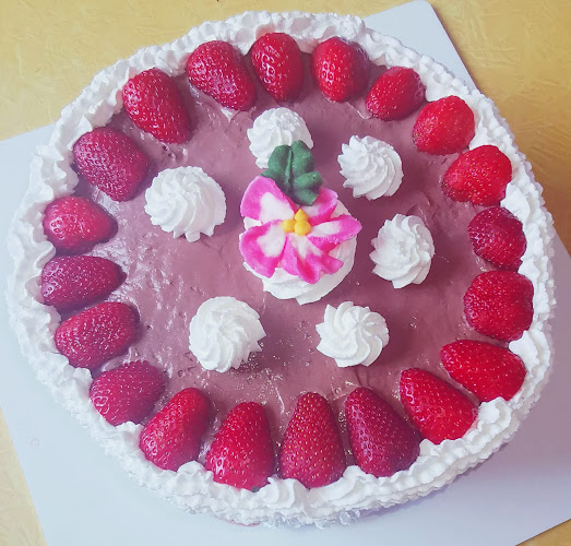 BAKING CREATIONS - Hospitality and gastronomy