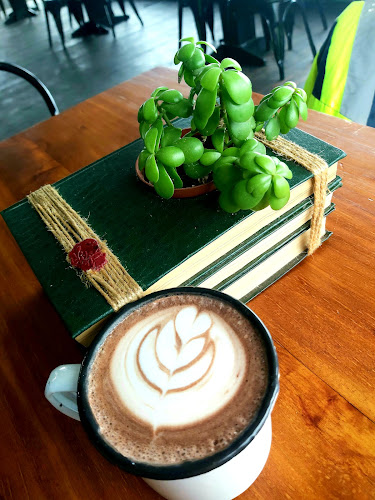 Cnr of OR Tambo rd and, Mandela St, eMalahleni, 1035