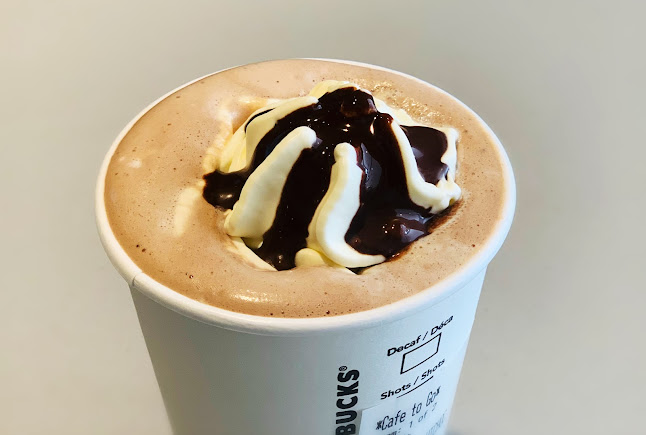 Opinii despre Starbucks | Delcairn Centre Kloof în Durban - Hospitality and gastronomy