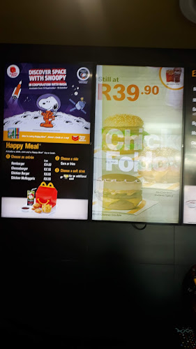 Comentarii opinii despre McDonald's Shall Cross Drive-Thru