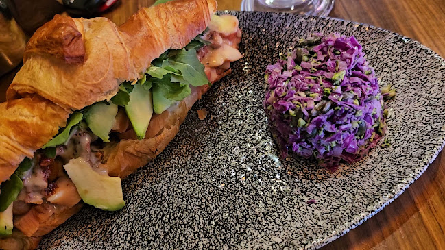 Comentarii opinii despre Aroma Coffee Roastery - The Village HazelWood