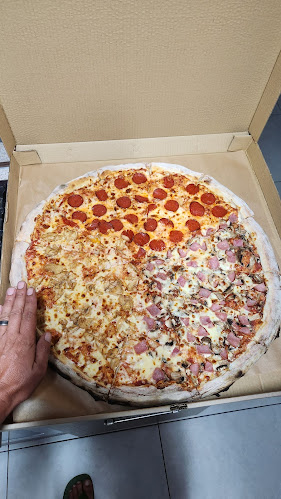 Smack Pizza Co Harvest Place - Hospitality and gastronomy