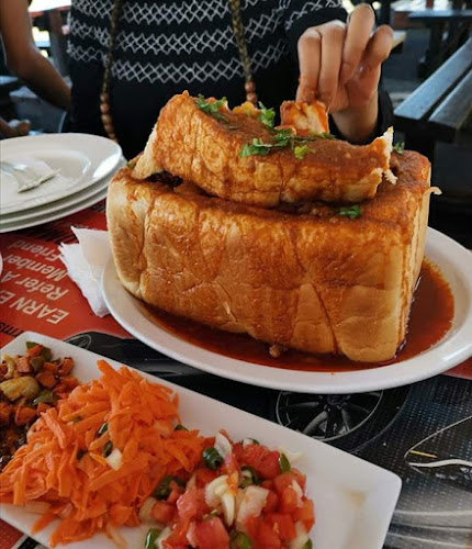 K N K CURRIES - Richards Bay