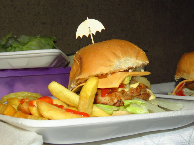 Road Avenue food and drinks - Soweto